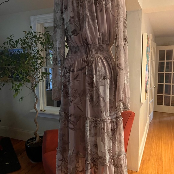 Stunning. Diaphanous Kate & Lily midi dress in soft muted pastel tones. Sz 6. - Picture 4 of 4